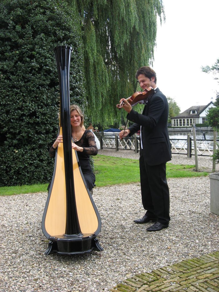 14931717661_d6cbf637cc_h